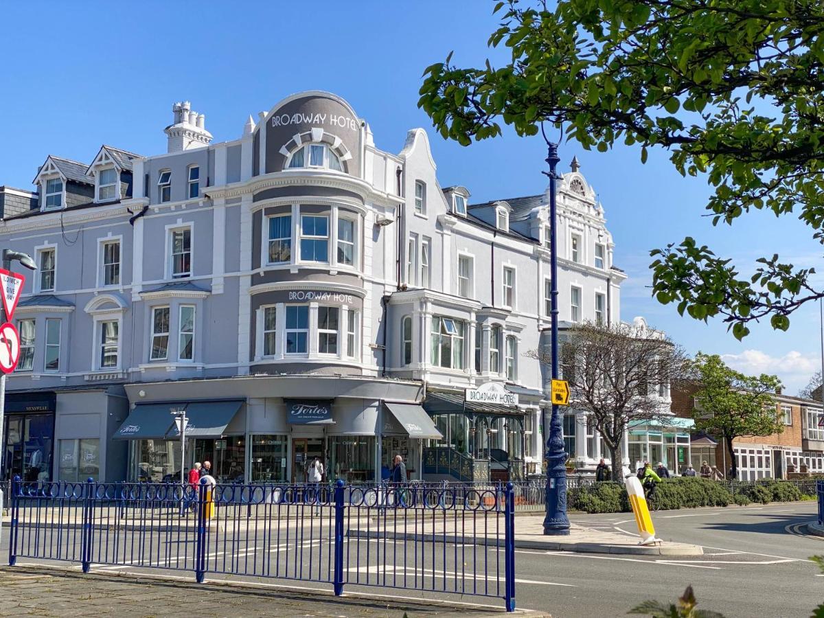 The Broadway Hotel Llandudno Buitenkant foto