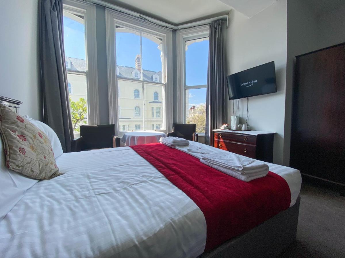 The Broadway Hotel Llandudno Buitenkant foto