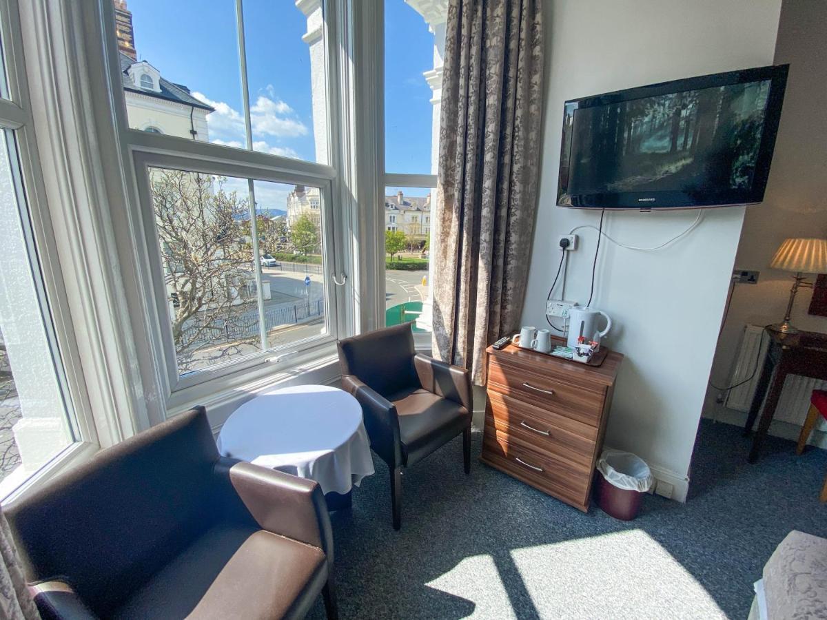The Broadway Hotel Llandudno Buitenkant foto