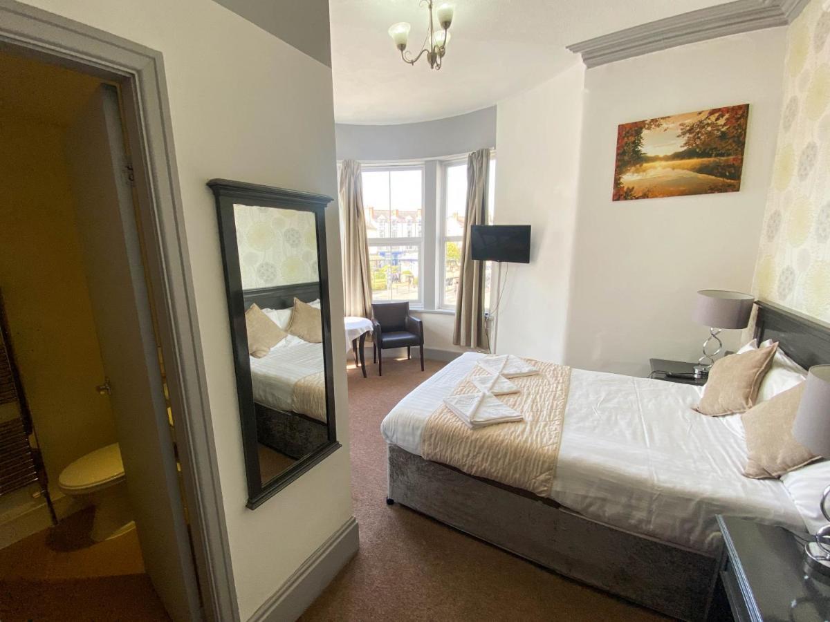 The Broadway Hotel Llandudno Buitenkant foto