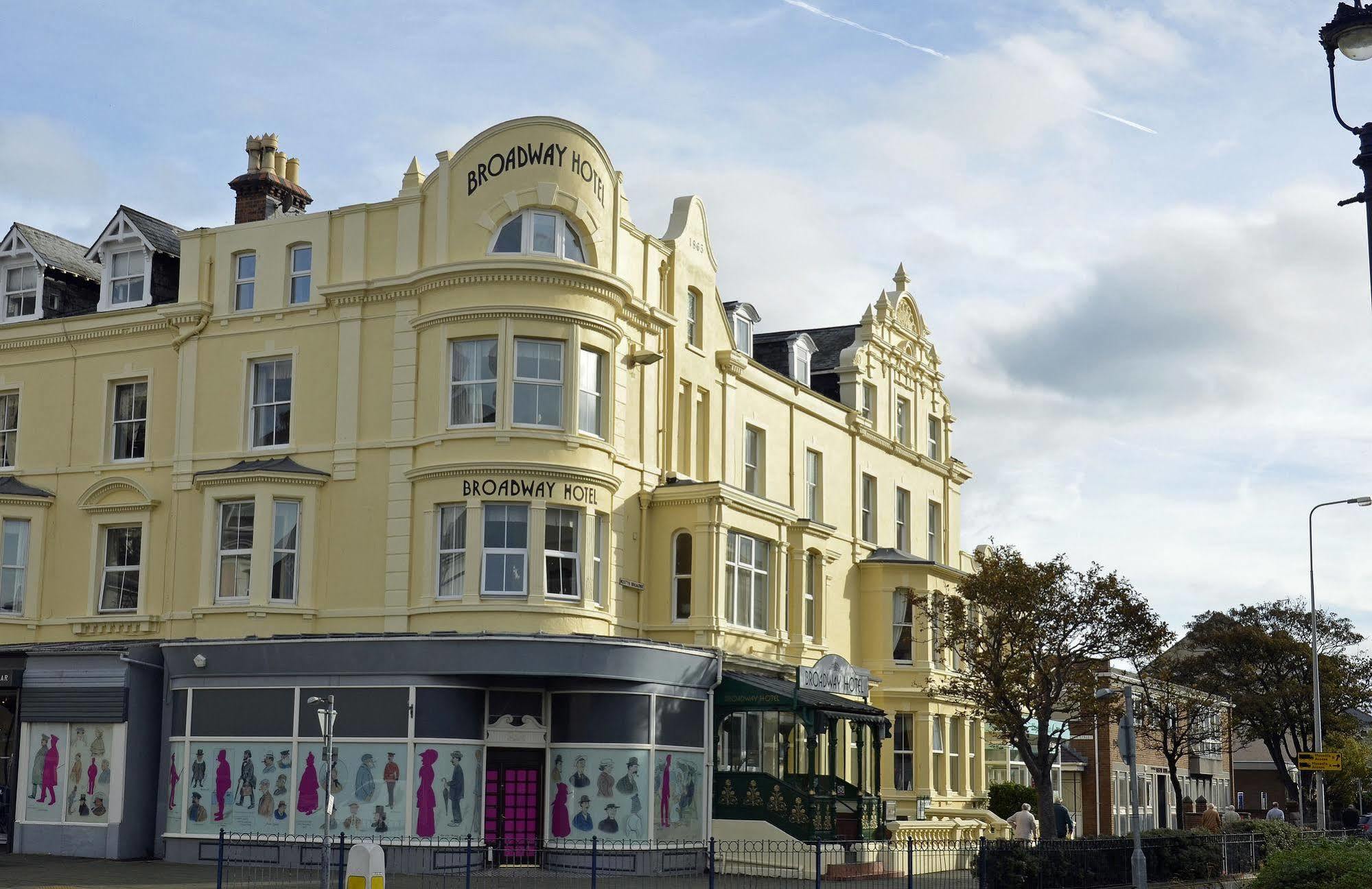 The Broadway Hotel Llandudno Buitenkant foto