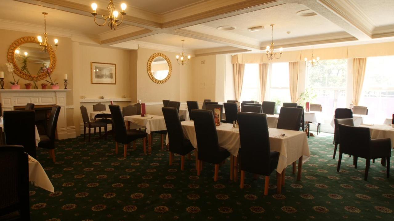 The Broadway Hotel Llandudno Buitenkant foto