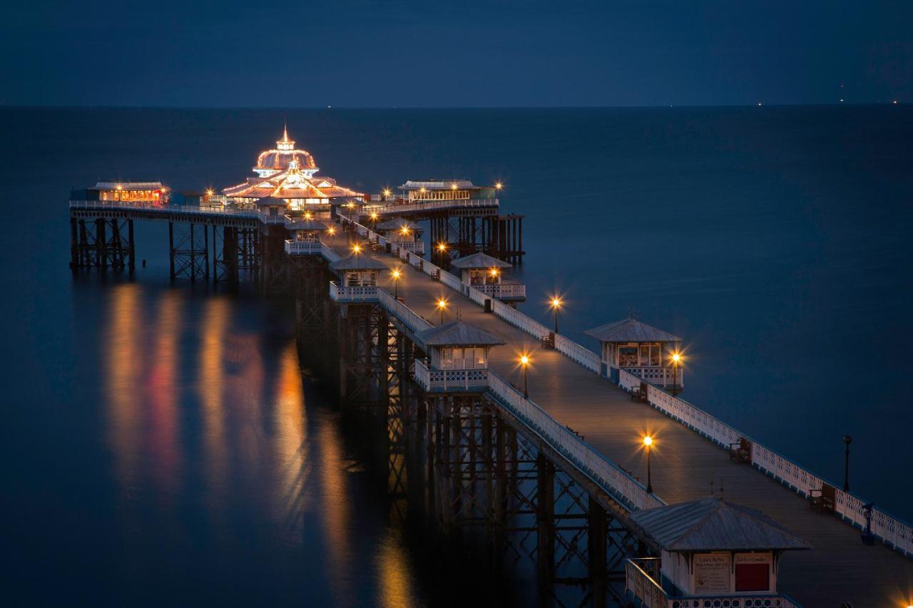 The Broadway Hotel Llandudno Buitenkant foto